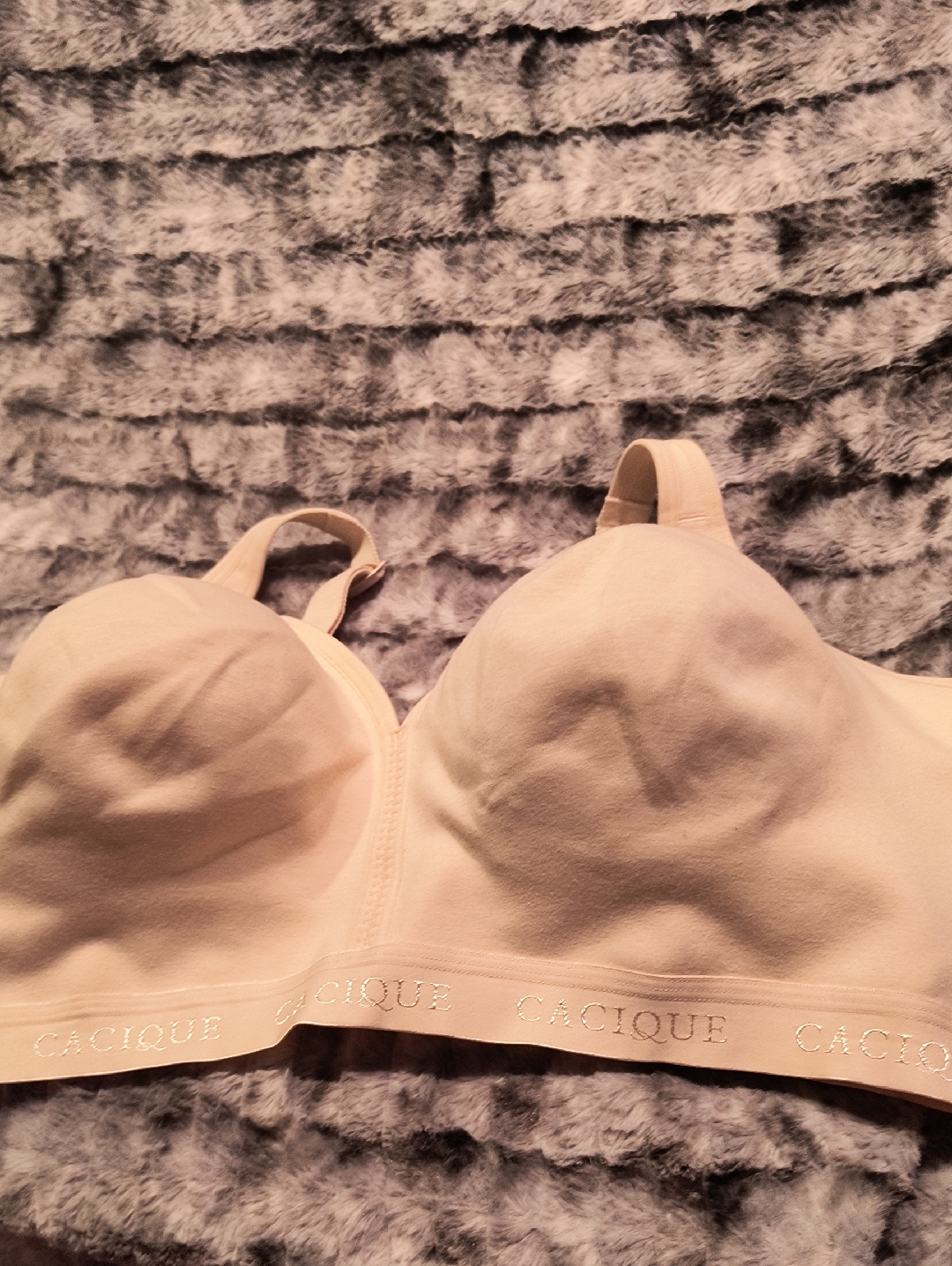 Cacique Light Nude Wireless Everyday Bra Woman's